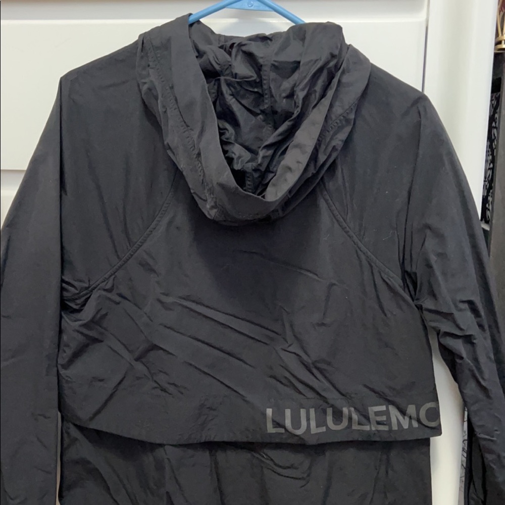 Lululemon half zip windbreaker